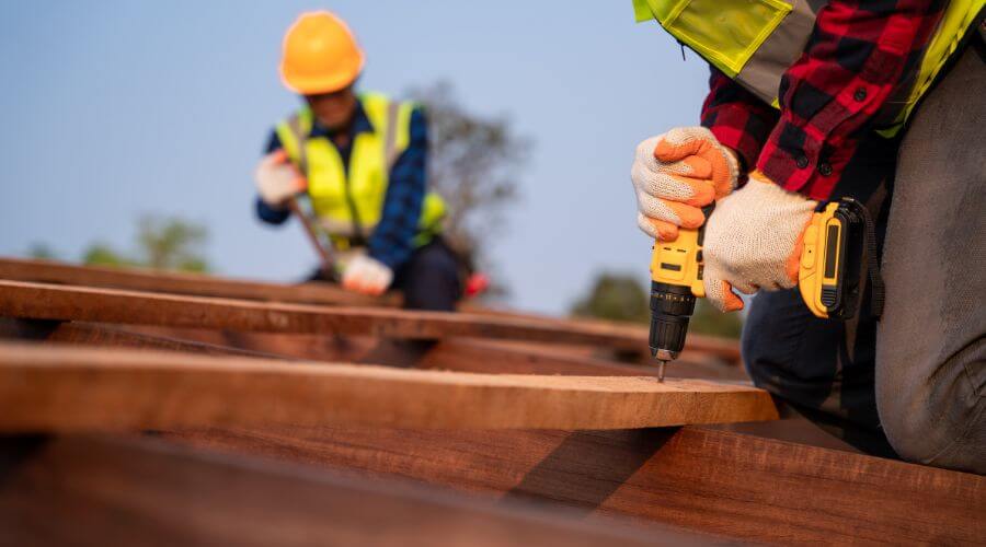 Expert Emergency Roof Repairs services in Hubbard, OR